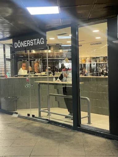 "DÖNERSTAG" София - Приготвяме най-добрия дюнер в околността (2/4)