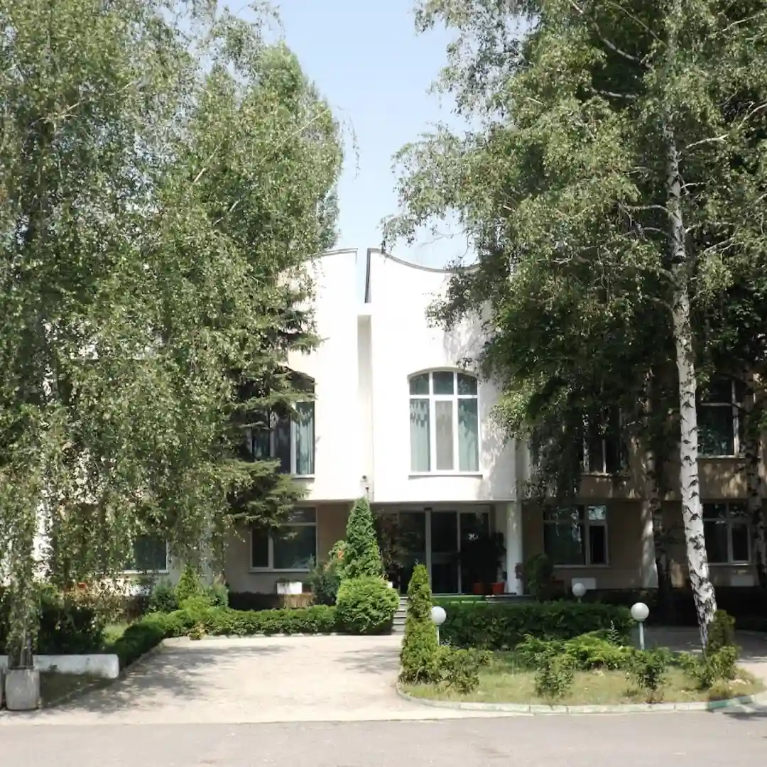 Hostel "Elena" - Komfortabel und Günstig Übernachten