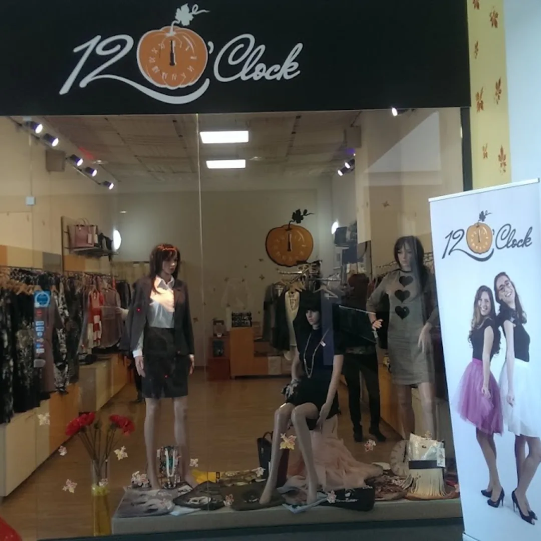 Boutique für Damenbekleidung "Twelve O'clock"