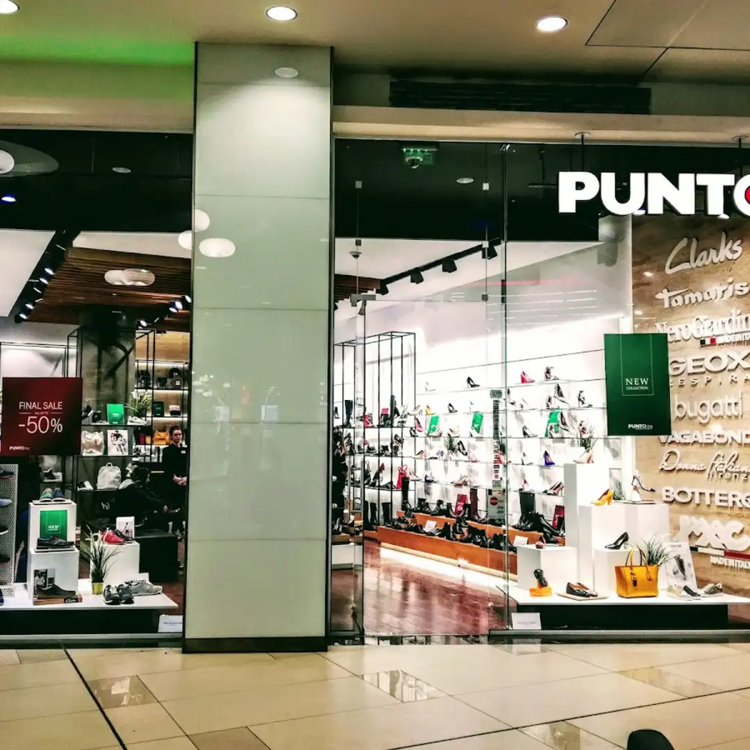Schuhgeschäft "PUNTO" – Stil und Komfort