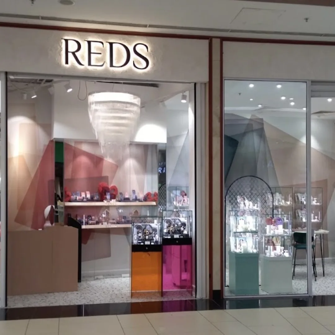 Reds Fashion Jewelry and Watches София