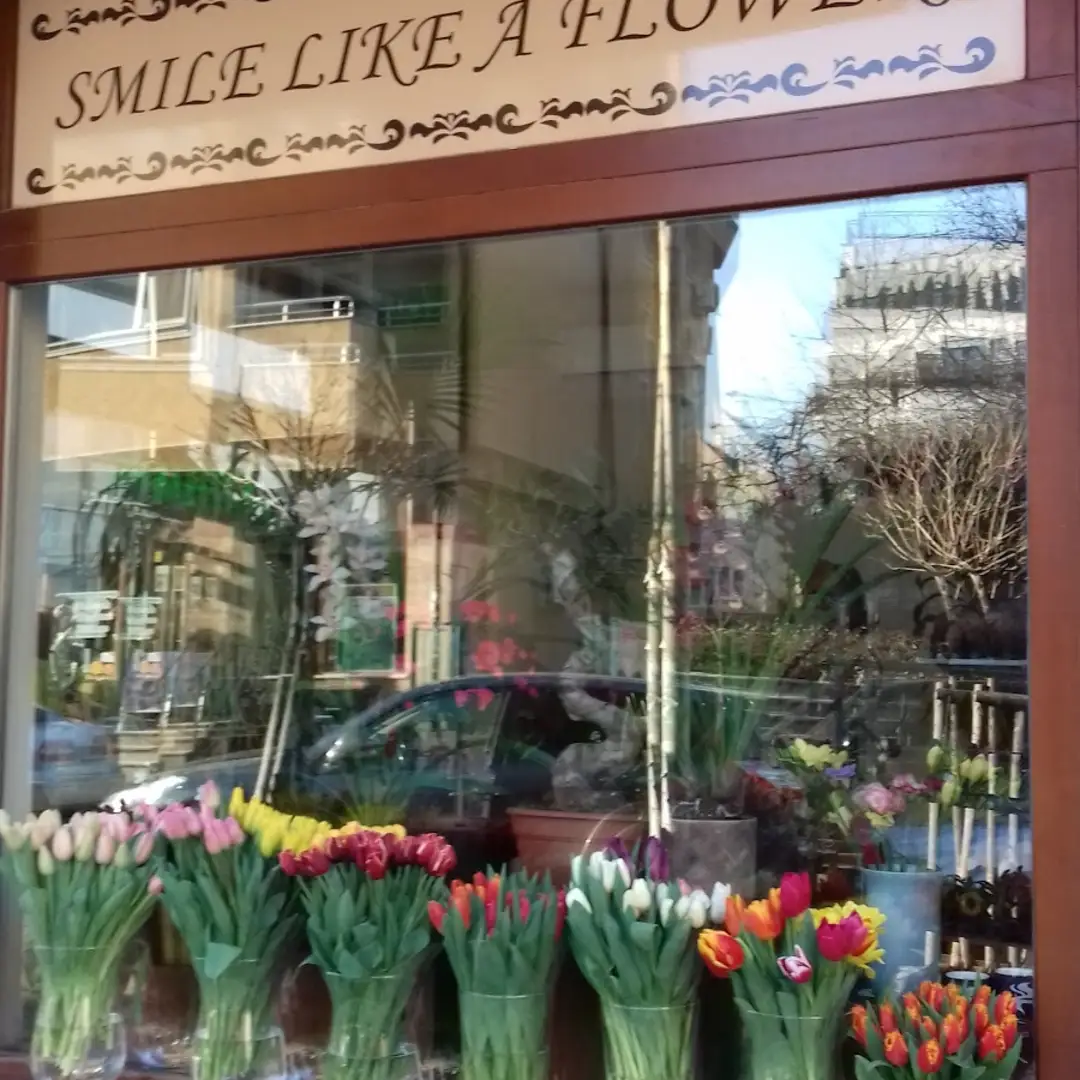 Blumenladen "Smile like a flower" - Jeder Blumenstrauß wird mit Sorgfalt zusammengestellt