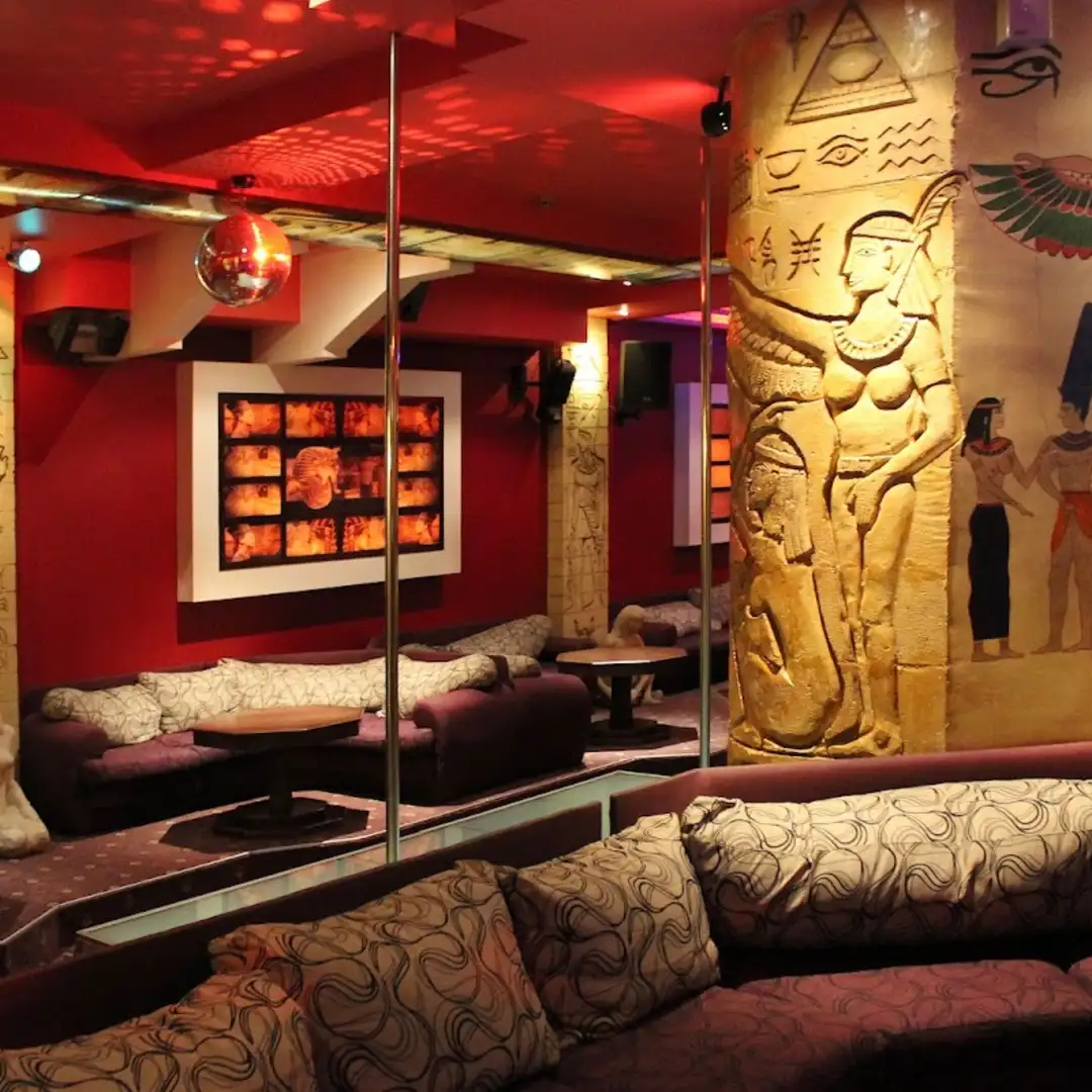 Erotic Bar "Cleopatra" – Styl, Show i Nocne Emocje