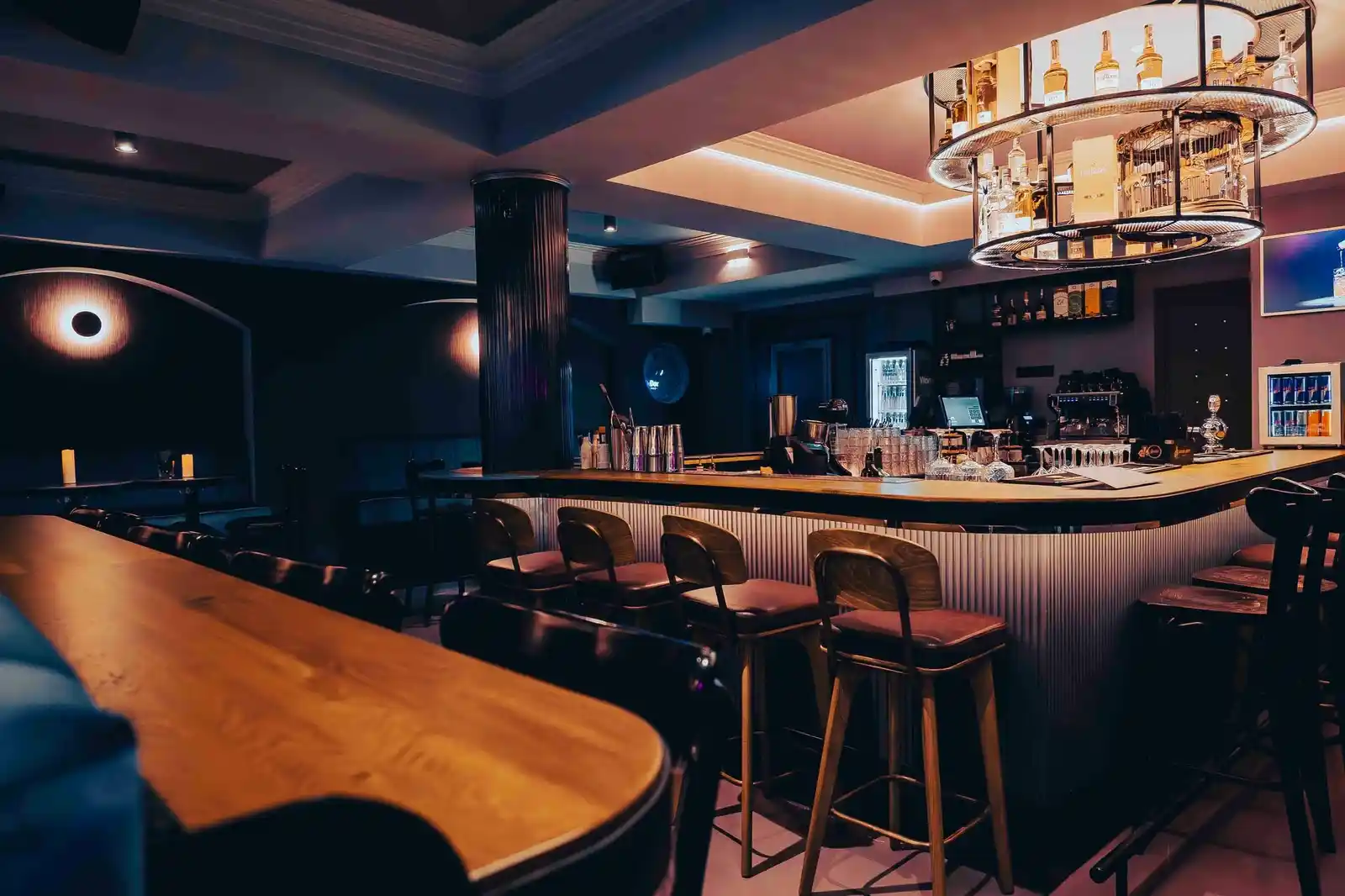 Disco Club "Double Jeú" - Music, Dancing, and Nighttime Excitement (2/2)