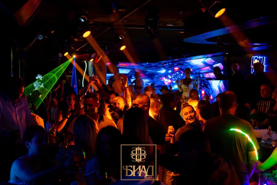 Club Premium "Biad" – Serate di Lusso ed Emozioni Notturne (2/2)