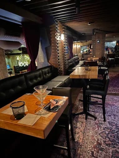 Club "Oscar" - elegante discoteca a Sofia (2/2)