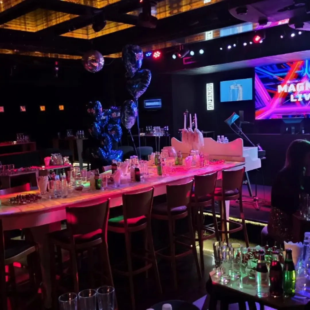 Piano Bar "Magnito" - Live Music and Stylish Atmosphere