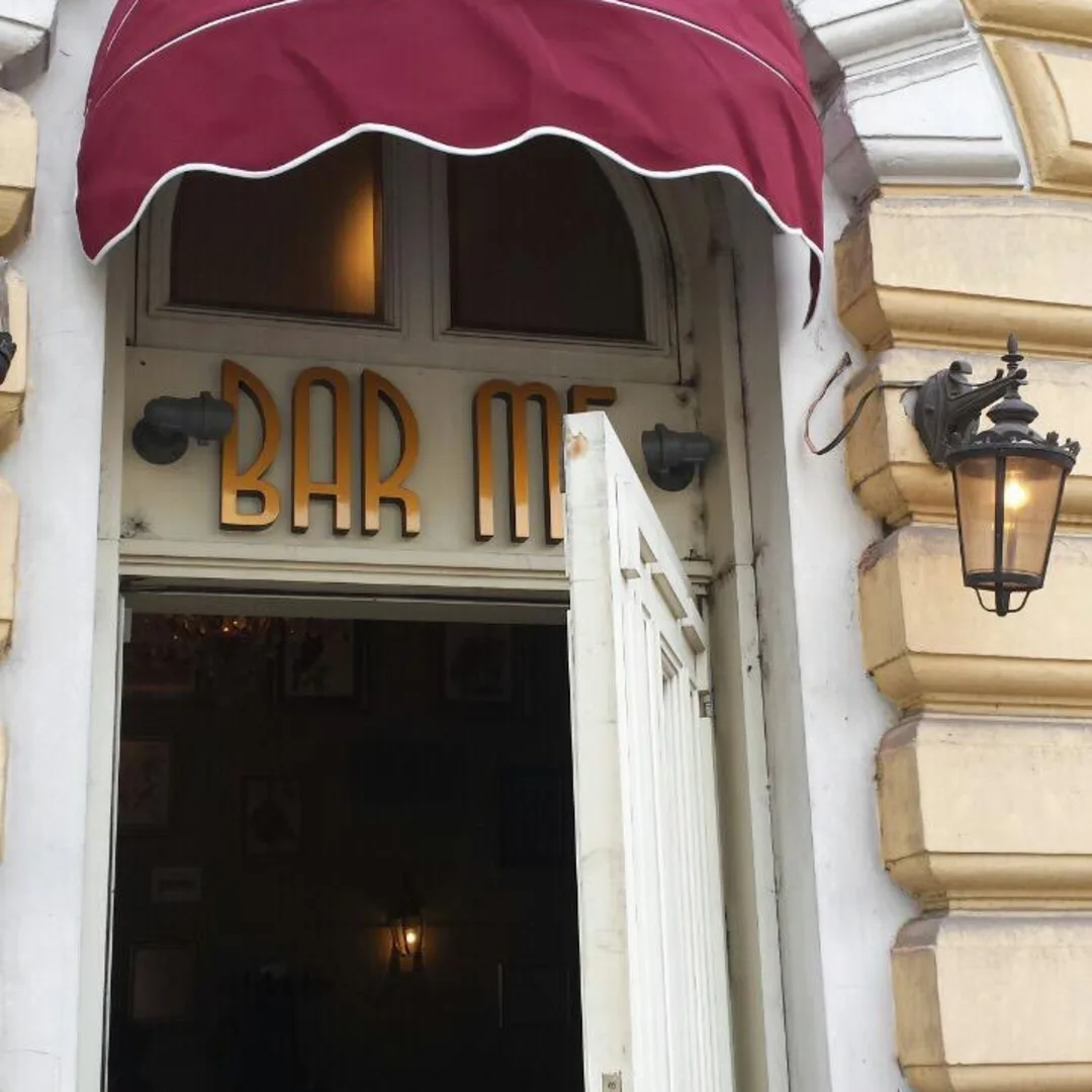 Bar Me Sofía - bar de cócteles con ambiente