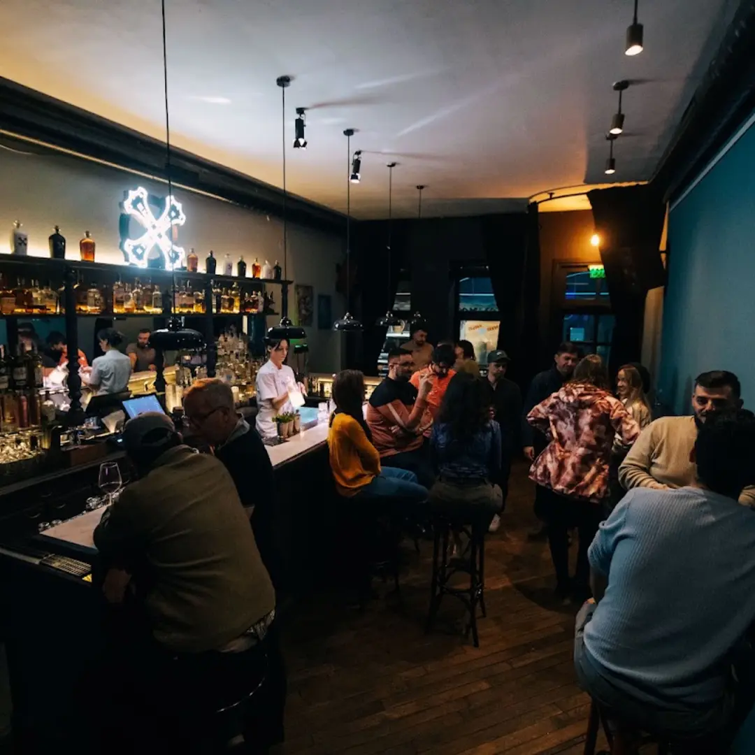 Phi Cocktail Bar Sofía Centro