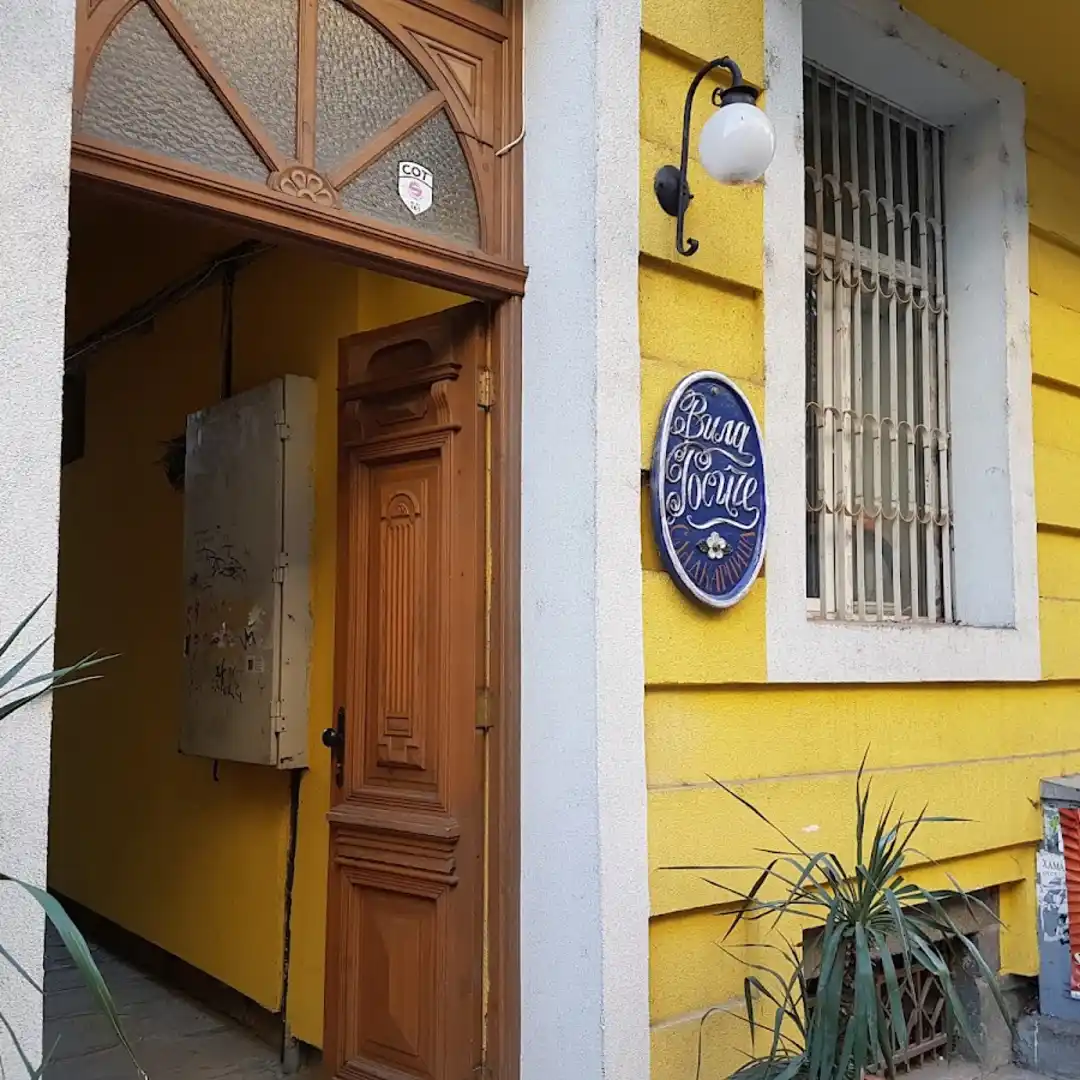 Konditorei "Vila Rosiche" – Hausgemachte Desserts und Kaffee