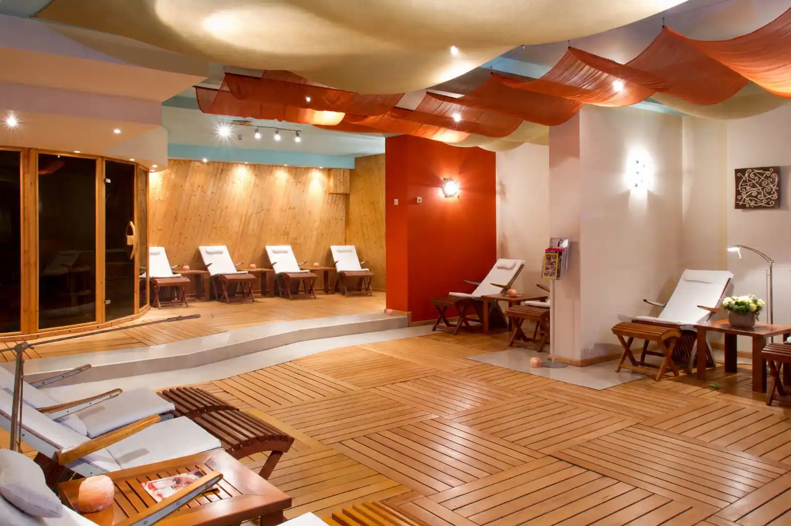 ''Crystal Palace ''Бутиков Хотел - Бутиков SPA център за релакс в София