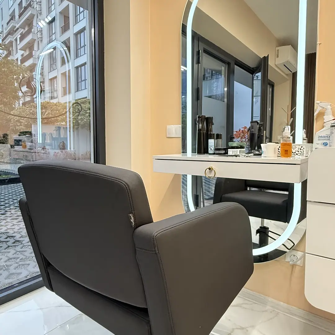 Vibe Beauty Studio – Салон за красота и стил