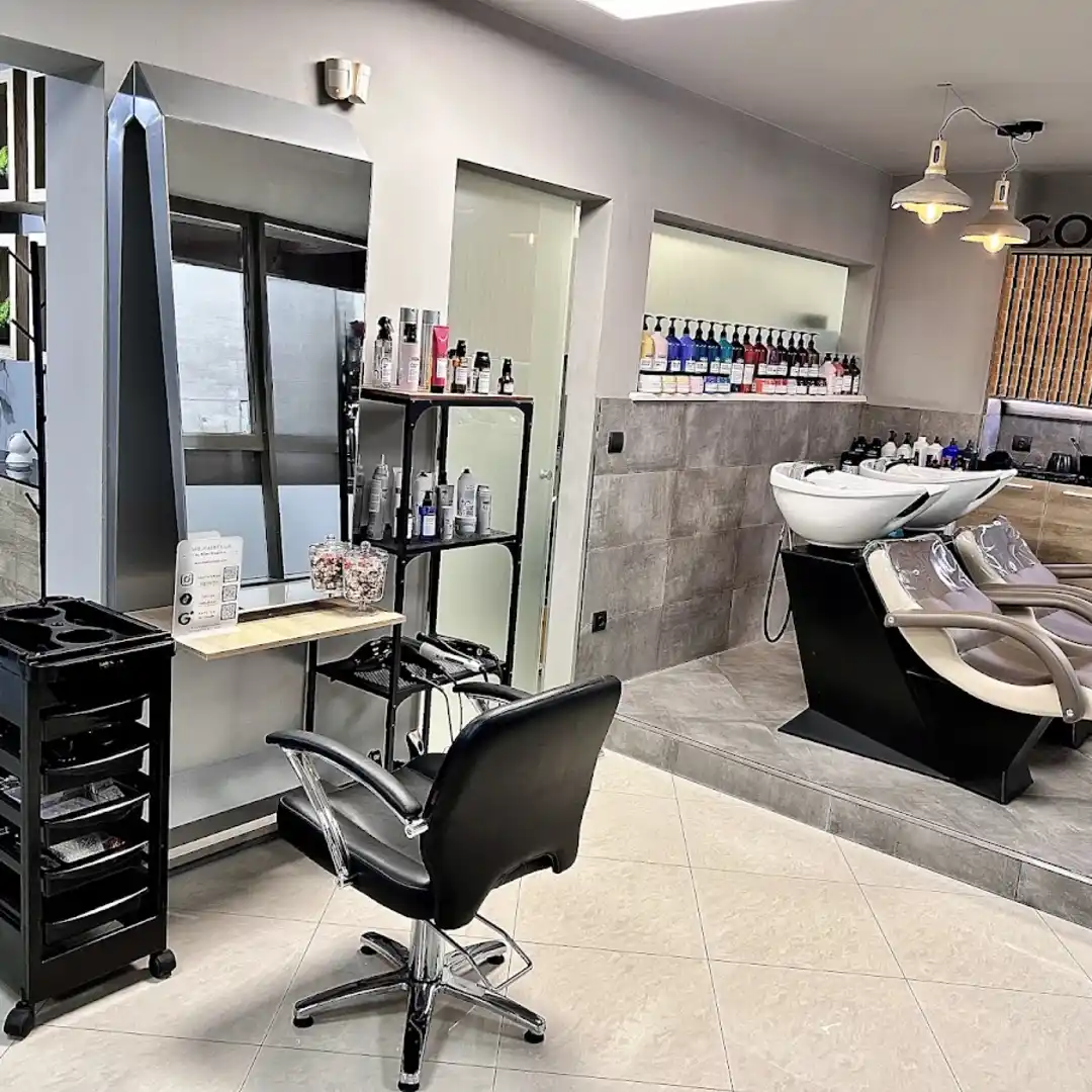 MD HAIRCLUB cura professionale dei capelli