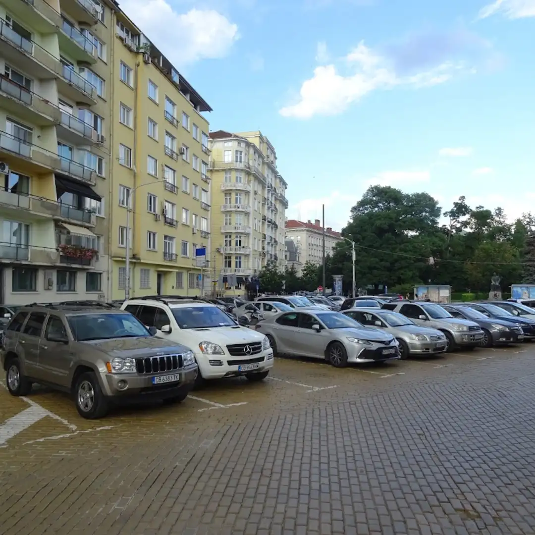 Aparcamiento Plaza „Nikolai Gyaurov“ Sofía