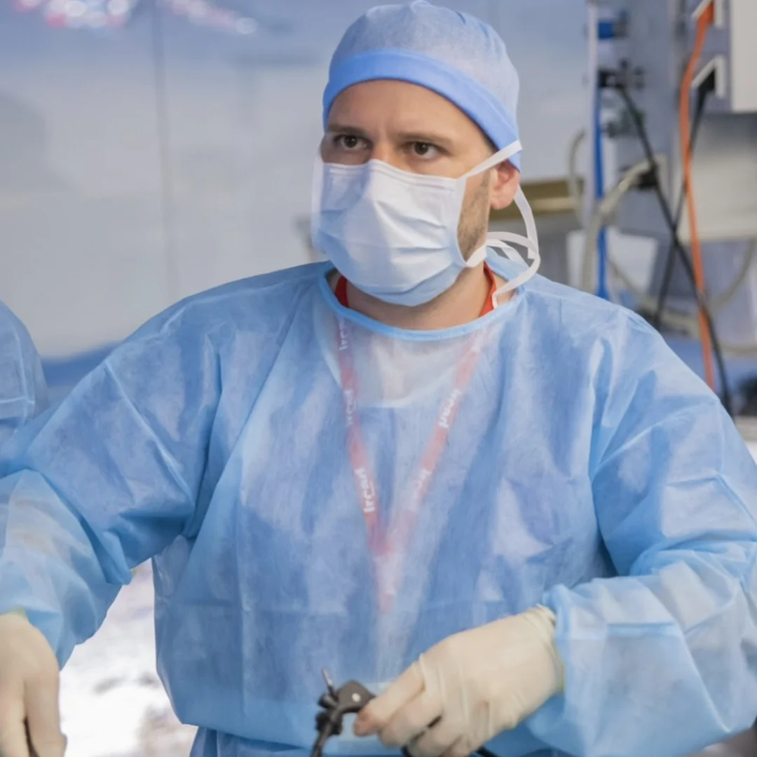 Dr. Kiril Todorov, cirujano especialista, Sofía