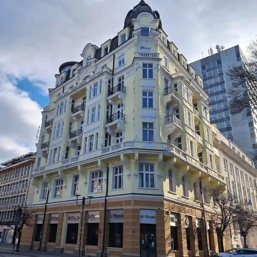 Fibank Sofía Centro en la calle Diakon Ignatiev 7