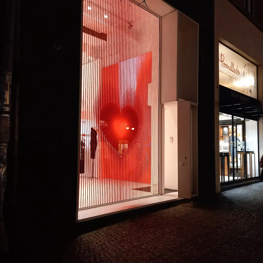 ALL-U-RE – negozio di moda di lusso a Sofia