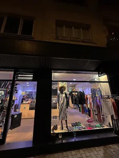 Rush – Stilvolle Damenmode Boutique in Sofia