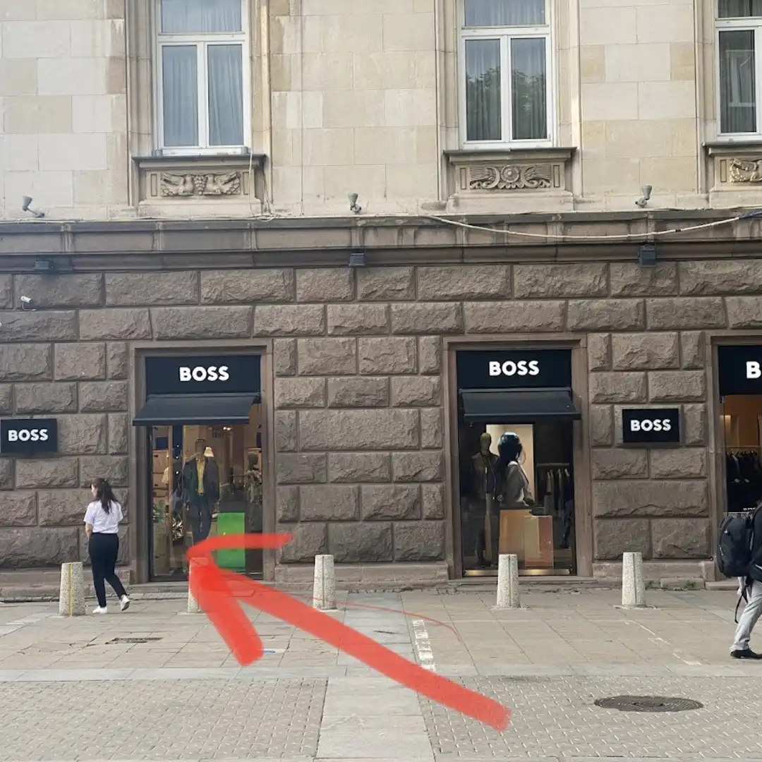 BOSS - Πολυτελής μόδα στο κέντρο της Σόφιας