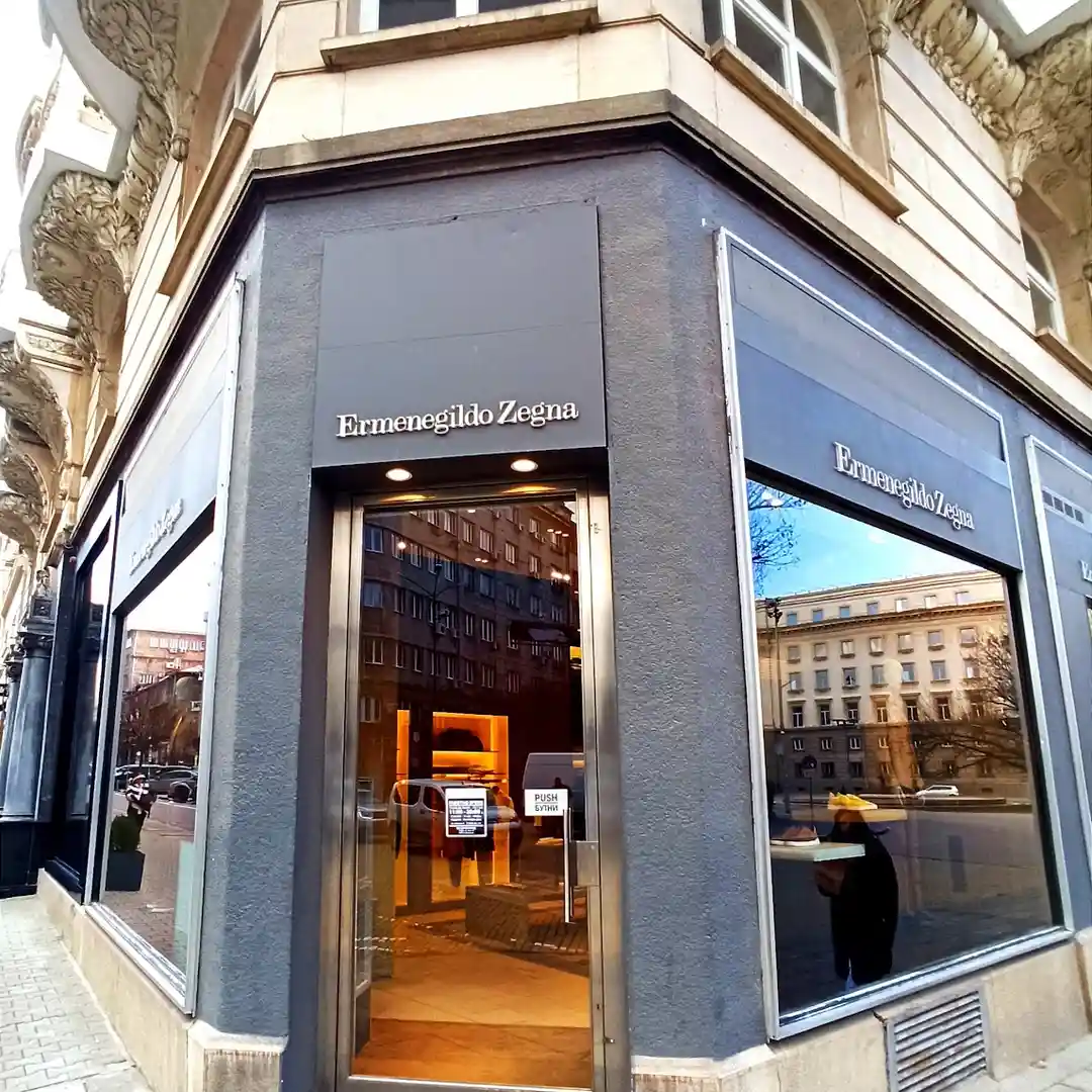 Herrenmode-Boutique "Zegna"