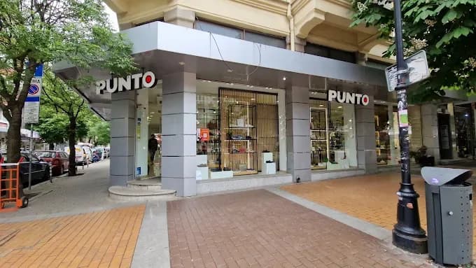 Sklep obuwniczy "PUNTO" - lokalizacja przy bulwarze Witosza