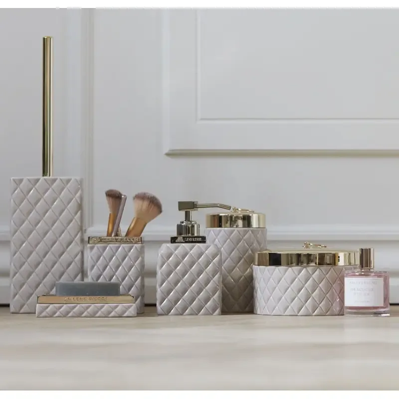Riviera Home – Muebles y Accesorios para el Hogar (5/5)