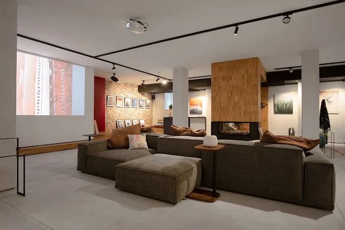 DOM concept space – Möbel, Design und Kunst in Sofia