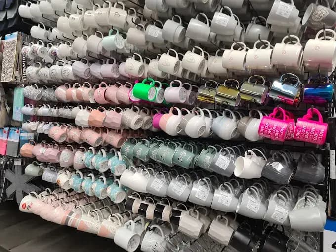 Negozio "TEDi" nel Bulgaria Mall - articoli per la casa (2/3)
