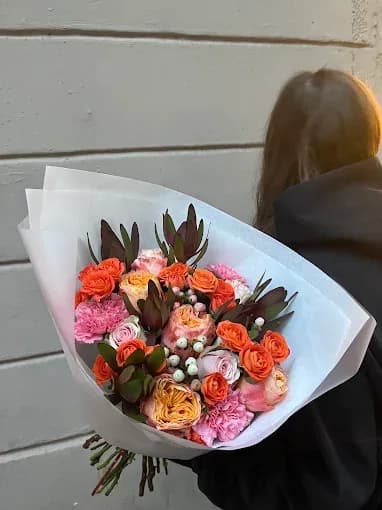 Estudio de flores y regalos „Select Flowers“ (2/3)