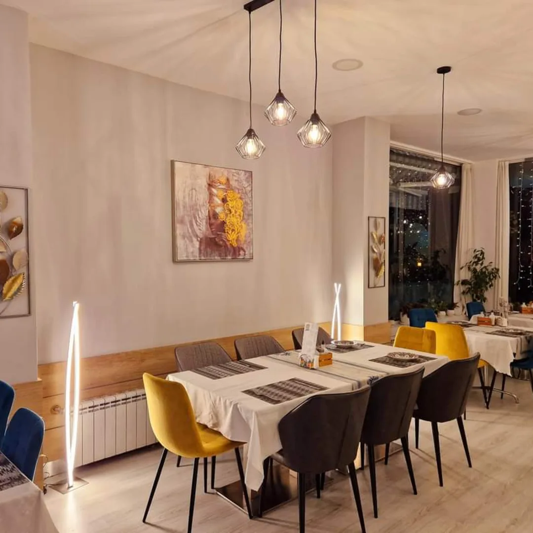Julia Restaurant