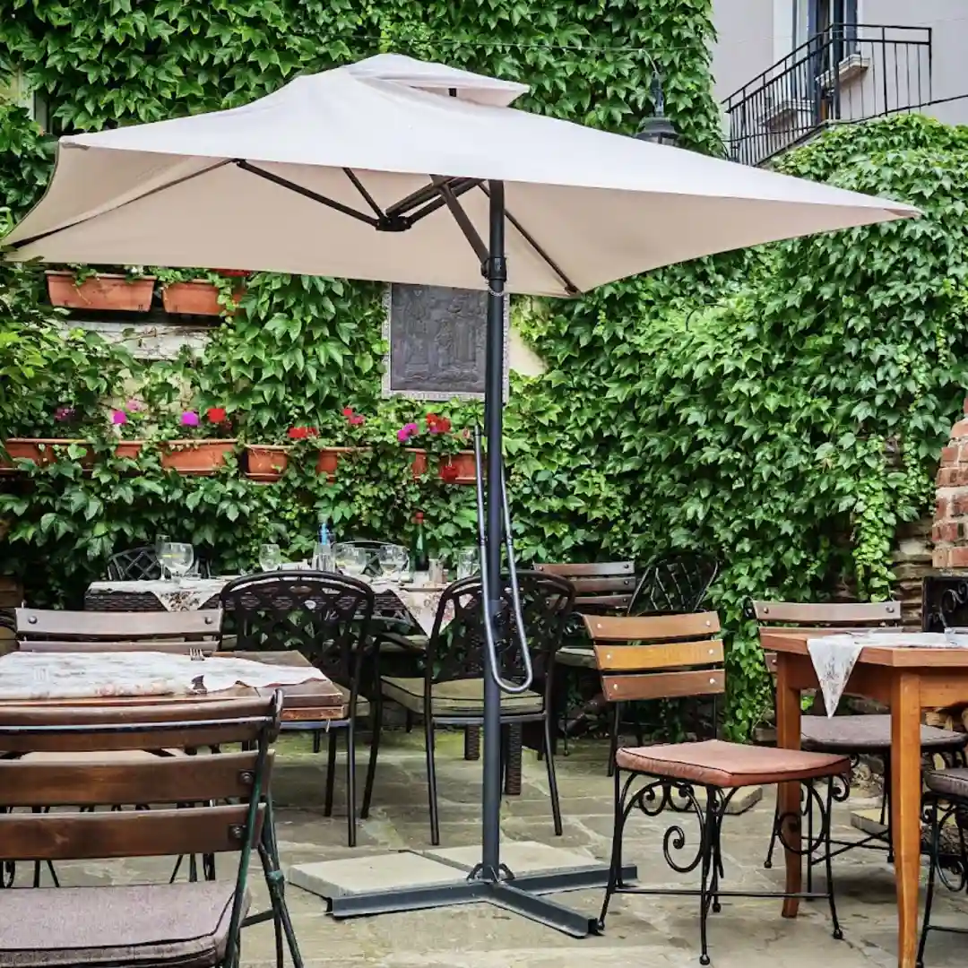 Ristorante "Stariya Chinár" - Assapora lo spirito della vecchia Sofia