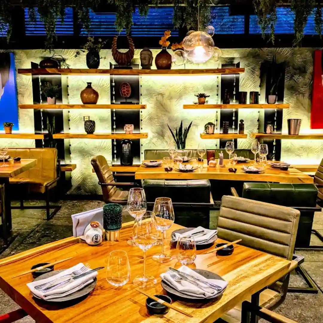 JIRU Asian Restaurant Sofia con cucina asiatica moderna