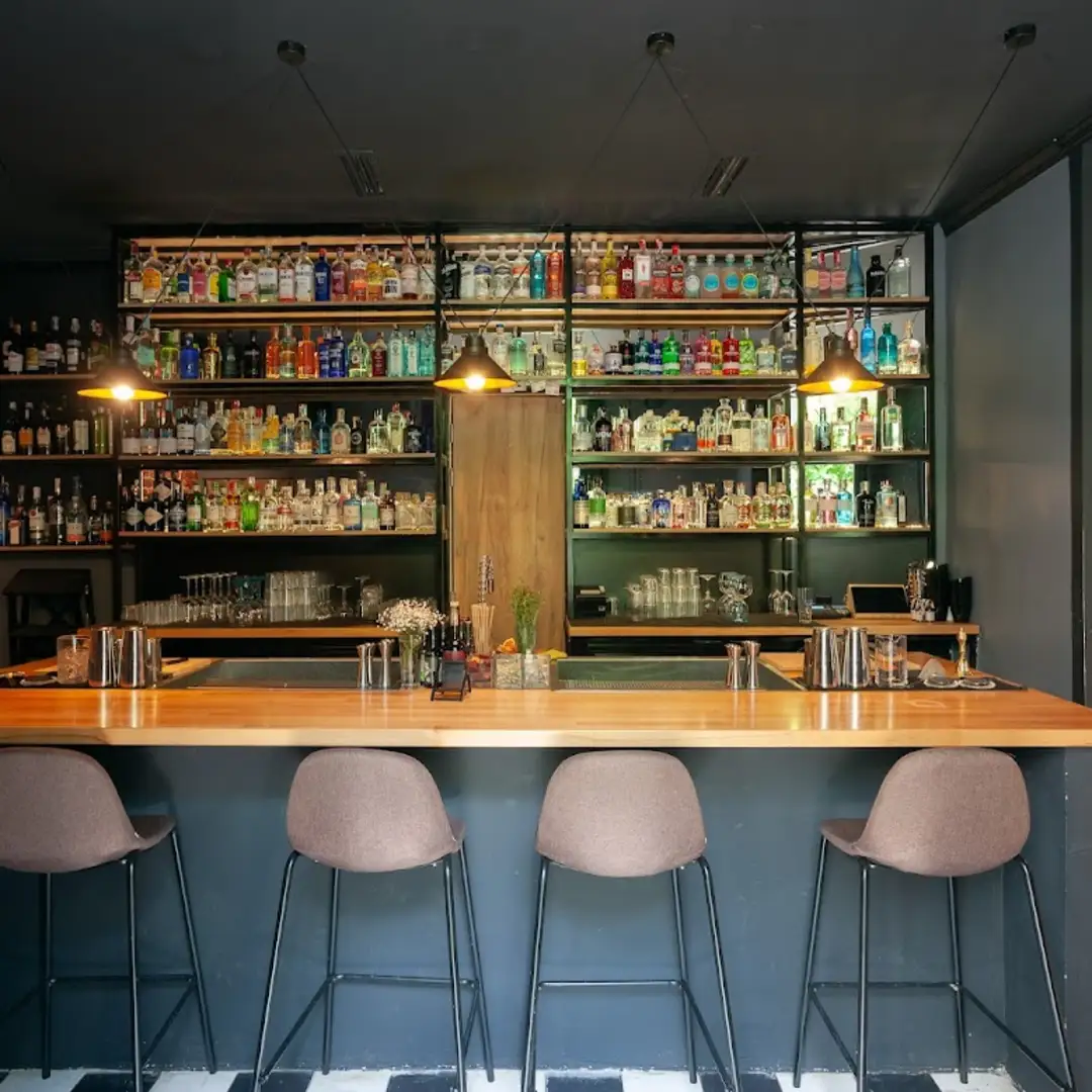 Bar "The Gin House" - Gin Bar with Character