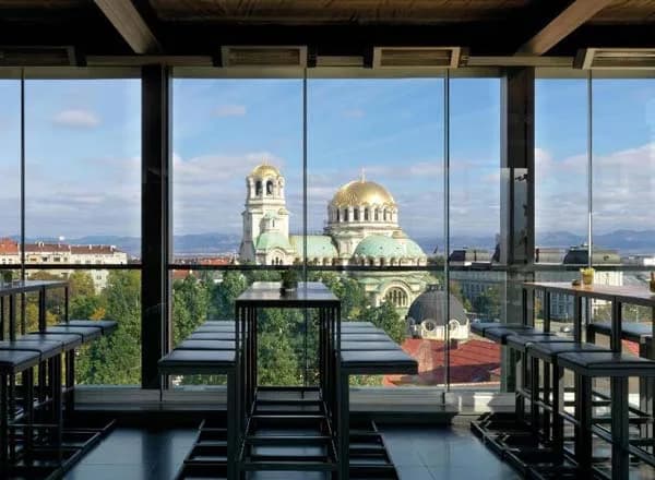 Panorama Bar "Sense" Sofia - Endloses Gefühl von Himmel und Sternen (5/5)